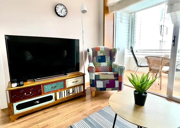 Apartman La Bleue, Boutique With Free Parking, Full Equipped In Fenals