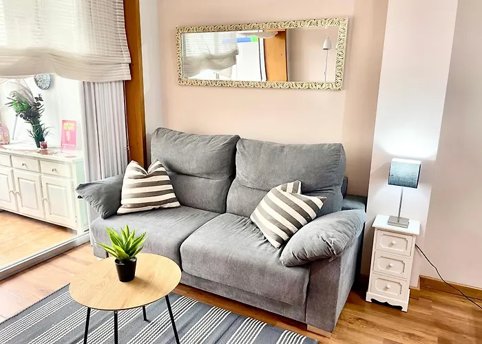 Апартаменты La Bleue, Boutique With Free Parking, Full Equipped In Fenals Льорет-де-Мар