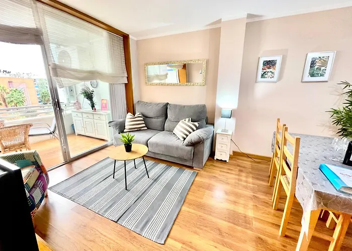 Apartman La Bleue, Boutique With Free Parking, Full Equipped In Fenals *