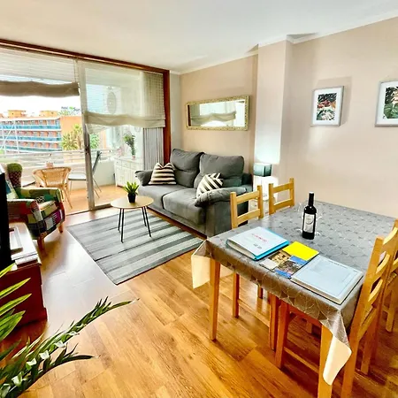 La Bleue, Boutique With Free Parking, Full Equipped In Fenals Appartement *